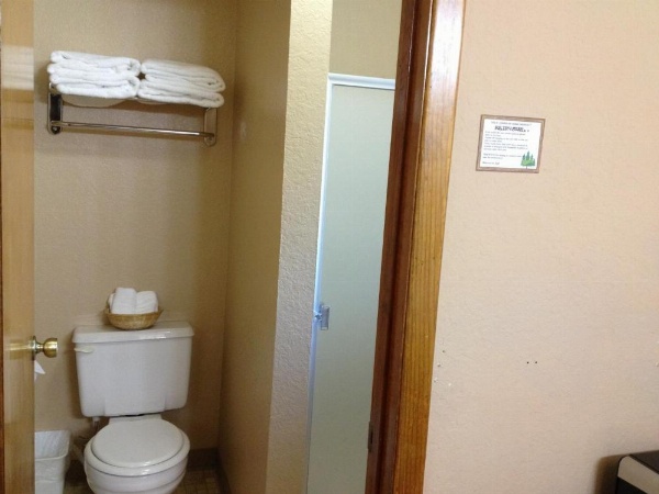 Wildwood Inn image 6